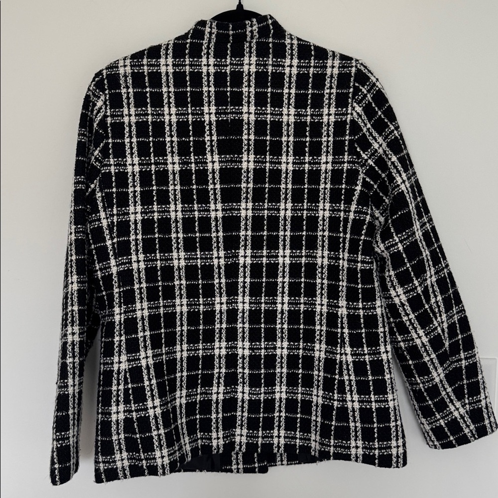 Banana Republic Black and White Tweed-Like Plaid Blazer - Size M - Picture 6 of 6